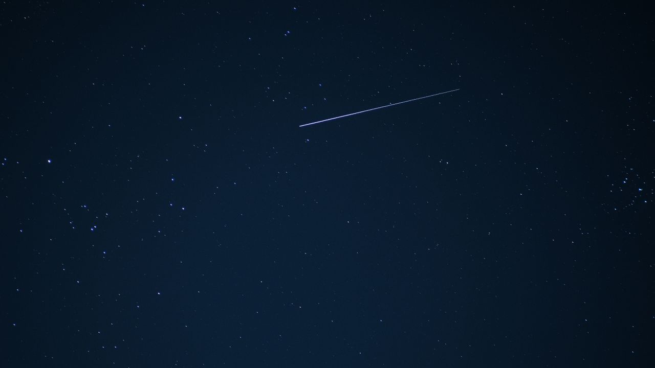 Lluvias de meteoros y cometas: los visitantes del Sistema Solar